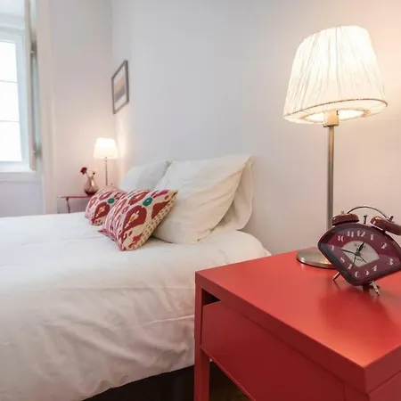 Sara's Charm At Alfama Apartman *
